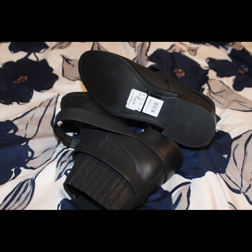 Booties - Picture 3 of 3